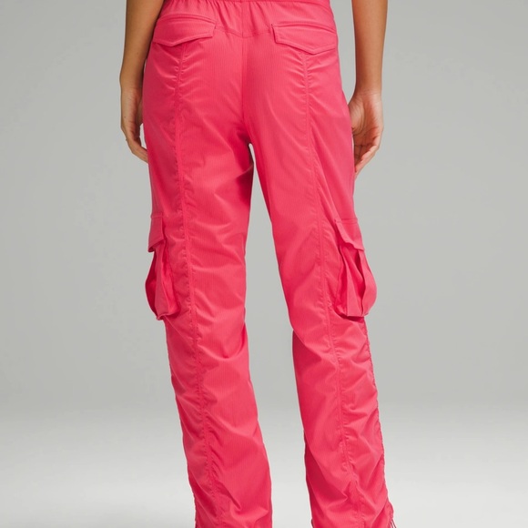 Lululemon Dance Studio Cargo Pants glazed pink NWT size M - Picture 4 of 9